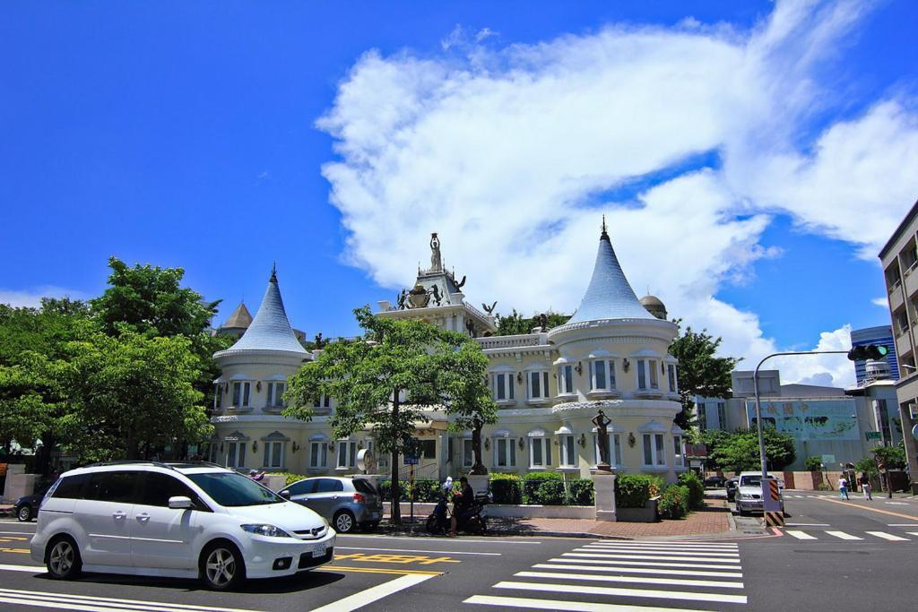 Front Yard Villa ไถหนาน ภายนอก รูปภาพ